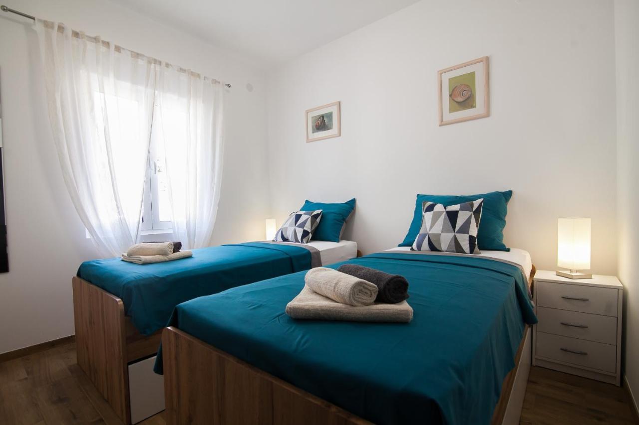 Family Apartments Brach Bol Dış mekan fotoğraf