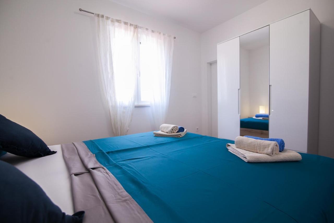 Family Apartments Brach Bol Dış mekan fotoğraf